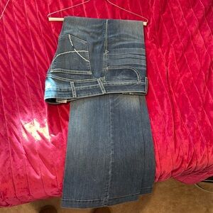 Women’s ARIAT jeans